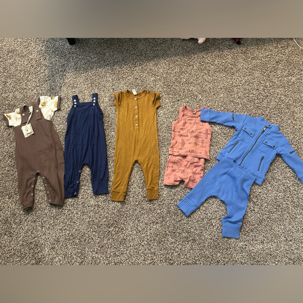 Kate Quinn Baby boy Bundle size 12-18m